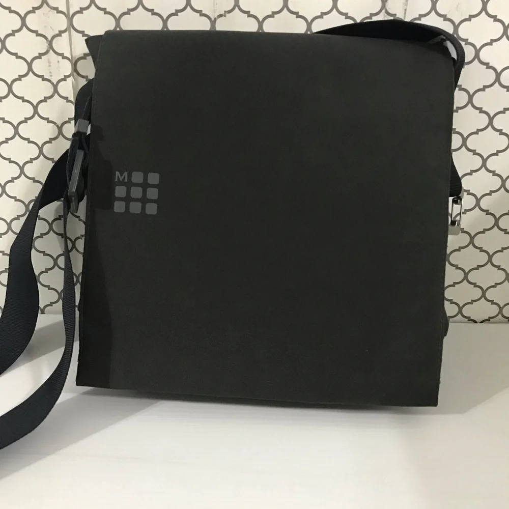 Moleskine Classic Black Messenger Bag - Men